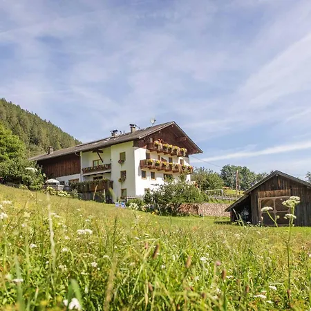 Gospodarstwo agroturystyczne Omesbergerhof Neustift im Stubaital